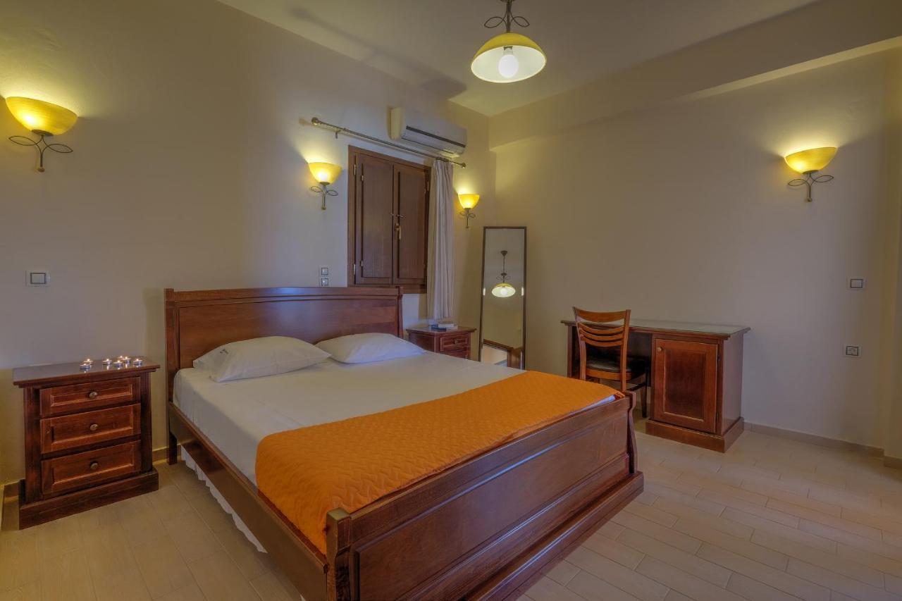 Achelatis Traditional Guest Houses 에리아폴리스 외부 사진